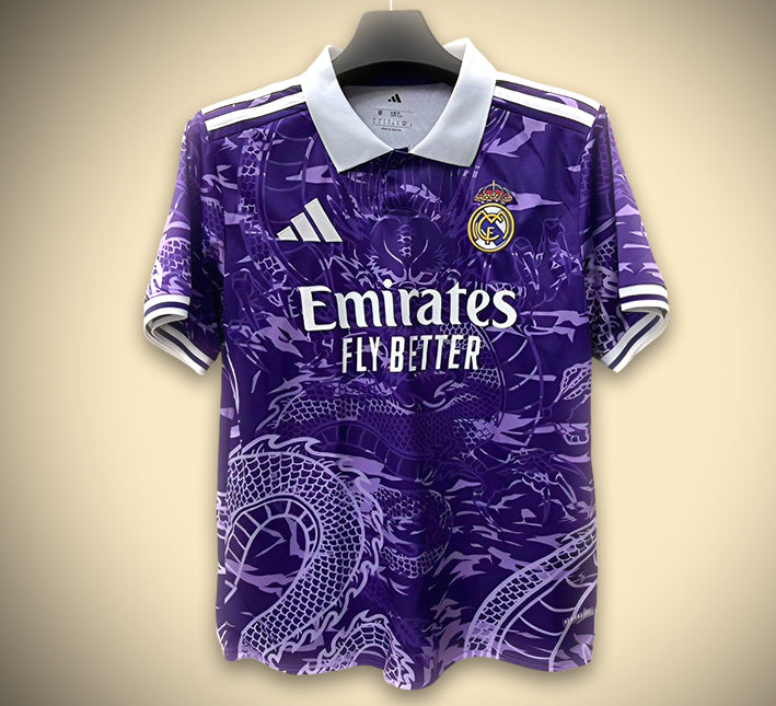 Fotbollströja koncept Real Madrid lila drakenedition säsong 2526