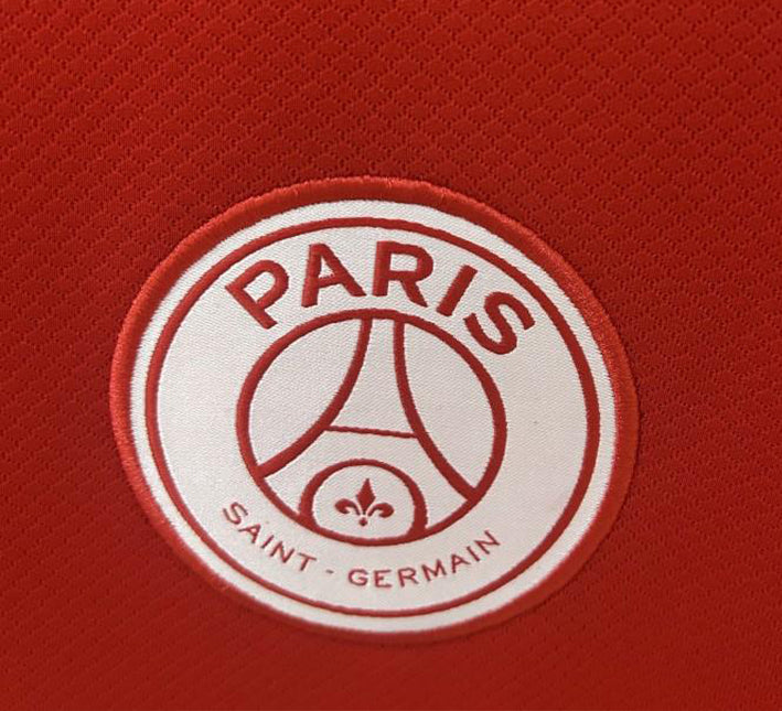 Maillot Paris Saint-Germain Extérieur Édition Rouge 2024-2025 vue de profil