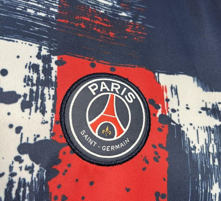 Paris Saint-Germain uppvärmningströja 2024-2025 från sidan