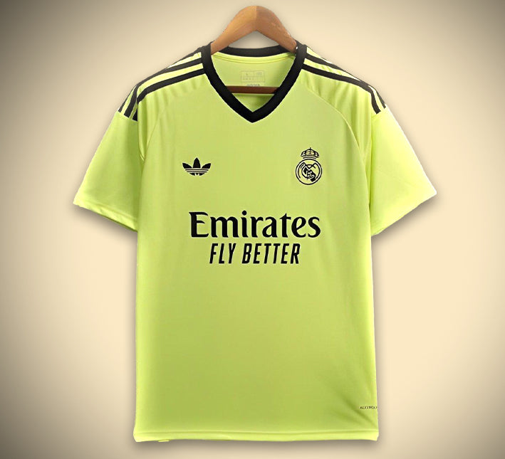 Real Madrid målvaktströja grön utgåva 2024-2025 framifrån