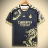 maillot-concept-real-madrid-dragon-or-edition-2425 Koncepttröja Real Madrid Gyllene Drake Edition 2425