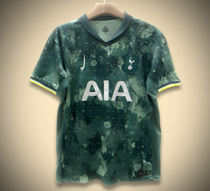 Maillottottenham243e-1.jpg Tottenham hemmatröja grön utgåva 2024-2025 framifrån