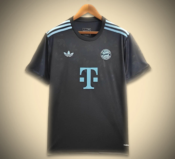 Koncepttröja Bayern München Svart Utgåva 2425