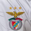 maillot-concept-benfica-saison-2025-2026-design-moderne-rouge-et-blanc Koncepttröja Benfica säsong 2025 2026 modern design röd och vit