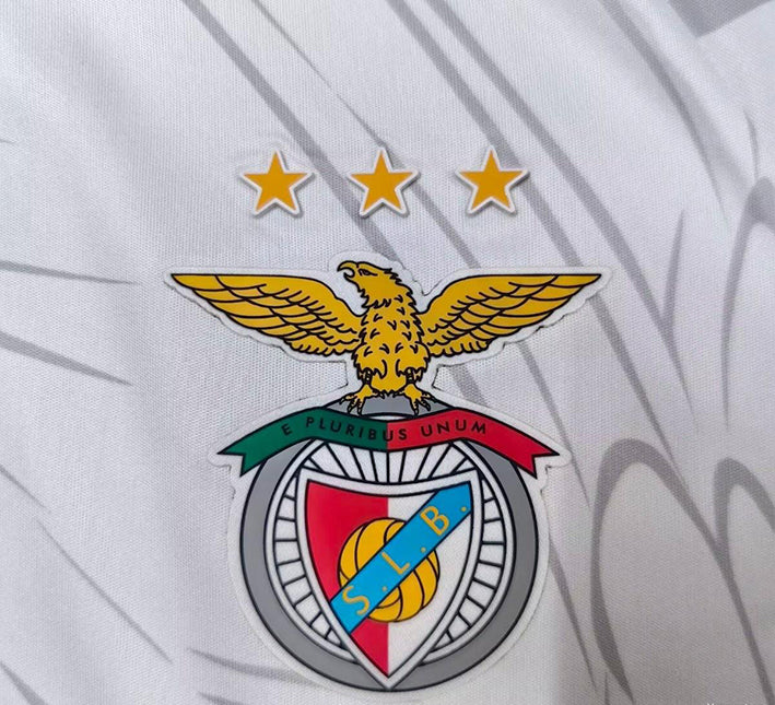 maillot-concept-benfica-saison-2025-2026-design-moderne-rouge-et-blanc Koncepttröja Benfica säsong 2025 2026 modern design röd och vit