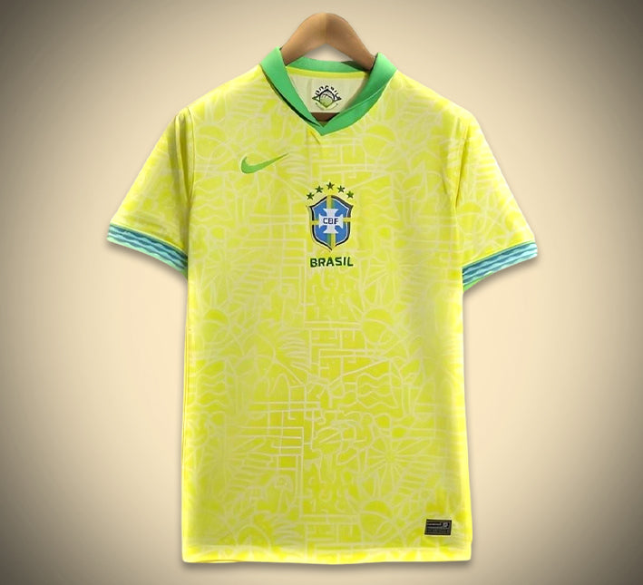 Officiell matchtröja Brasilien hemma med emblem och moderna detaljer