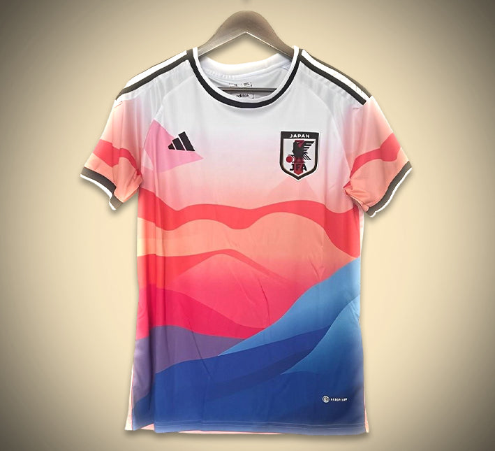 Fotbollströja inspirerad av Japan i rosa och blått konceptedition