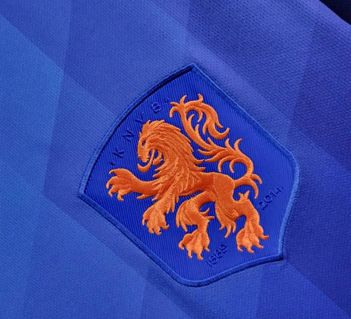 maillotpaysbasexterieurlogo_4d85b65484f5488b837d3235952bbfe7.jpg Nederländerna Bortatröja 2014 tygdetalj