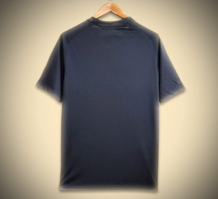 tenue de football FC Porto coloris violet style concept