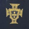 maillotportugalblueconceptlogo_11f2dc9043e644428fbfefa8be9e6736.jpg Portugal Träningströja Marinblå 2024-2025 från sidan