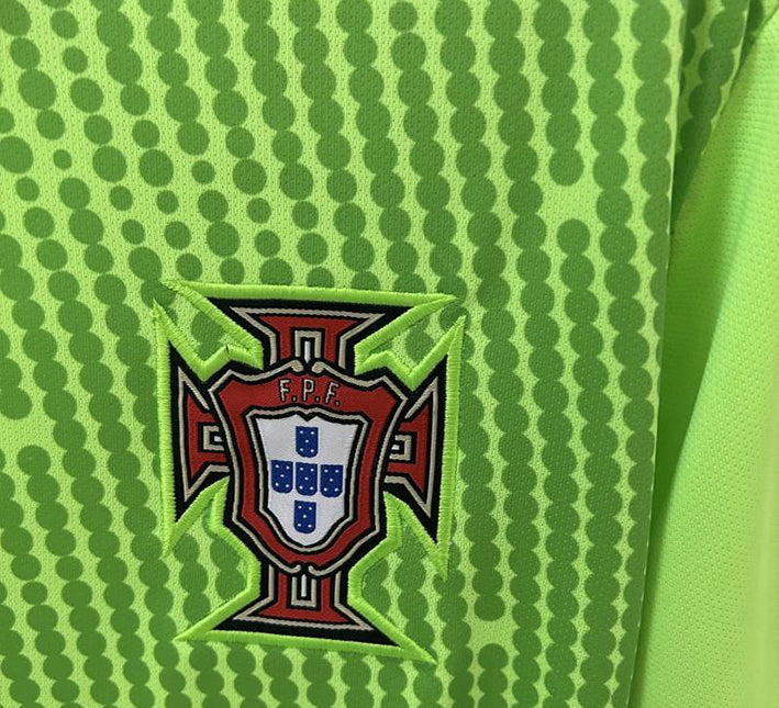Portugal målvaktströja grön 2024-2025 från sidan
