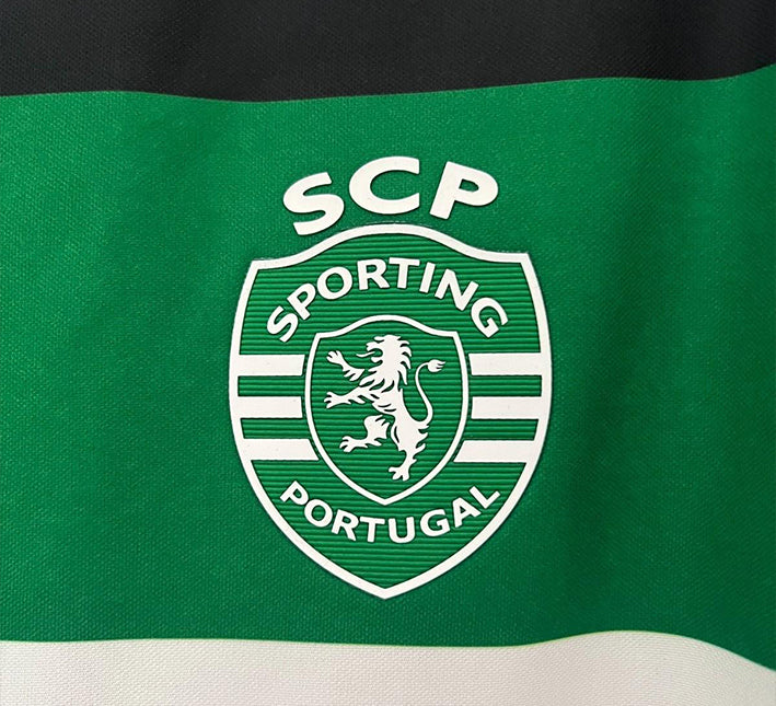 Sporting CP Hemmatröja 2024-2025 från sidan