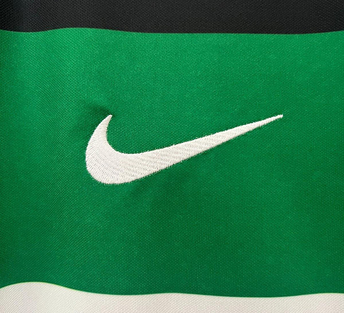 Sporting CP Hemmatröja 2024-2025 tygdetalj