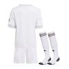 Barnset Real Madrid hemma säsongen 2025 2026 tröja och shorts