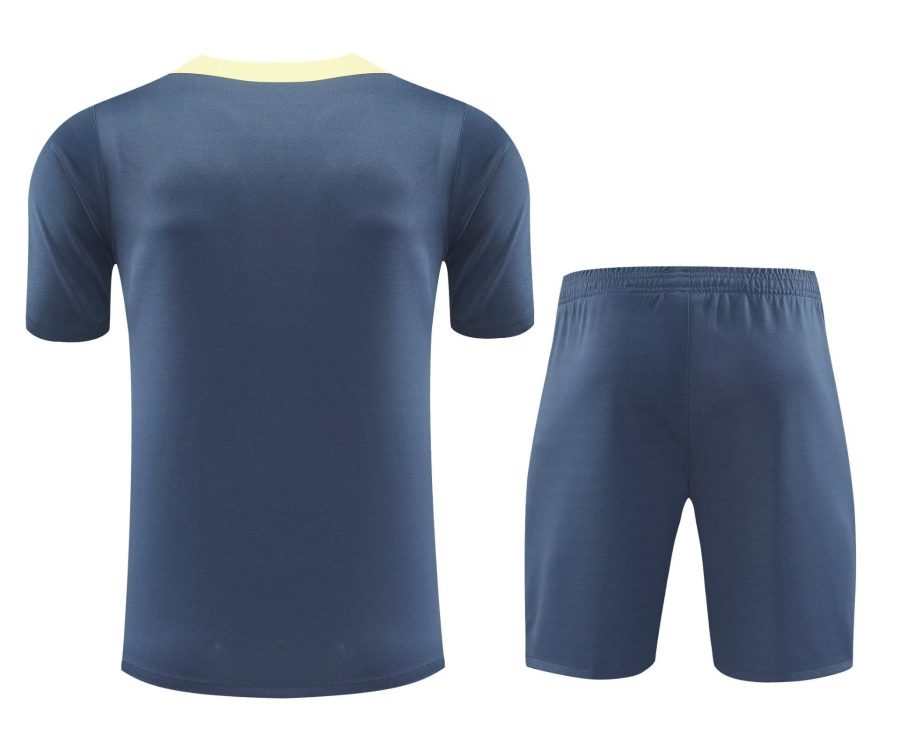 Set med tröja och short Club América säsongen 2024 2025 officiell outfit