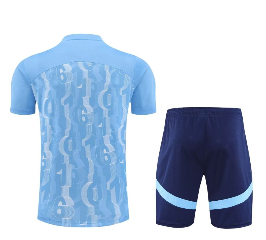 ensemble-maillot-et-short-manchester-city-saison-2024-2025-tenue-domicile Set med tröja och shorts Manchester City säsongen 2024 2025 hemmatröja