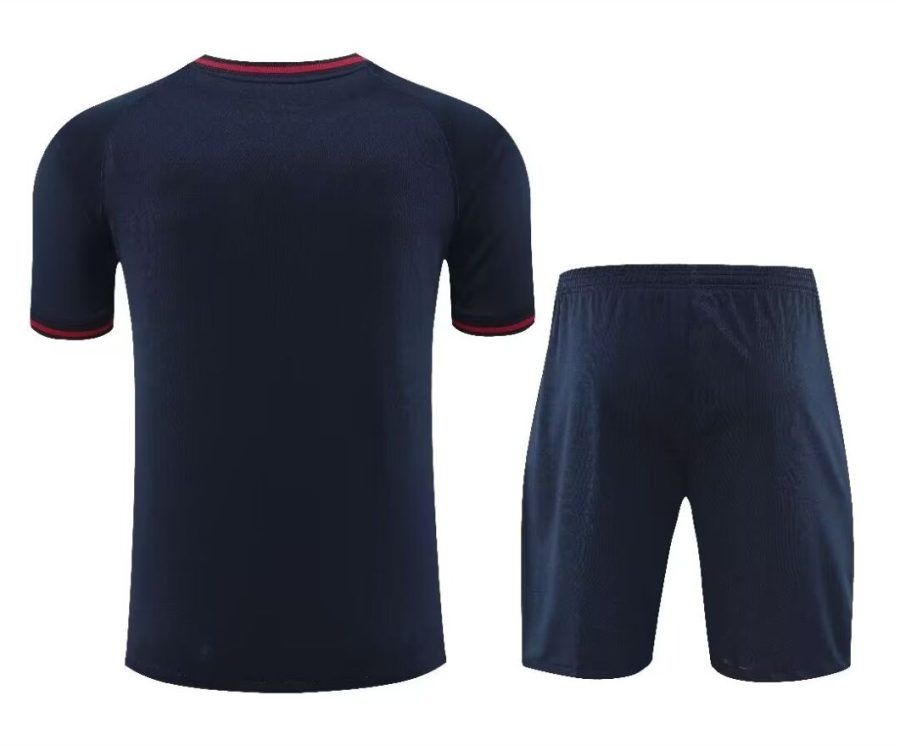 Officiellt tröja och shorts-set FC Barcelona säsongen 2024 2025