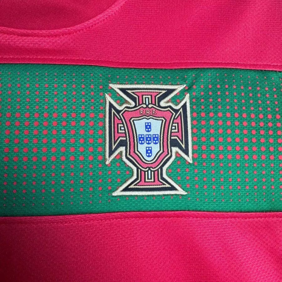 Portugals tröja röd hemma VM 2010