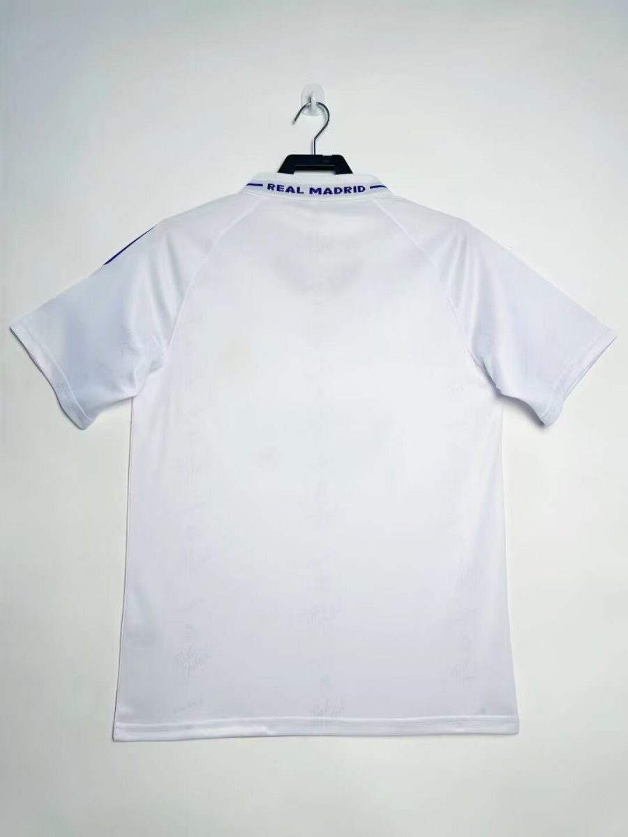 jersey-vintage-real-madrid-blanc-floque-sponsor-teka-edition-domicile Vintage Real Madrid vit tröja med Teka-sponsor, hemmaversion
