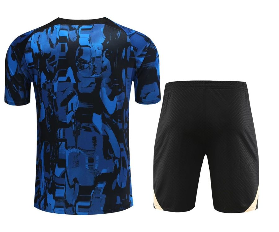 kit-d-entrainement-chelsea-bleu-saison-2023-2024-survetement-de-football träningskit Chelsea blå säsong 2023 2024 fotbollsträningsoverall