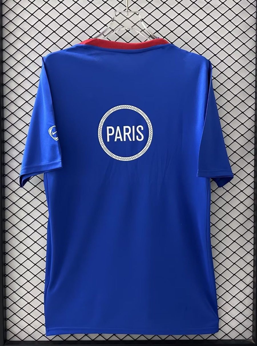 före match-tröja Paris Saint Germain säsongen 2025 2026 officiell uppvärmningsdräkt