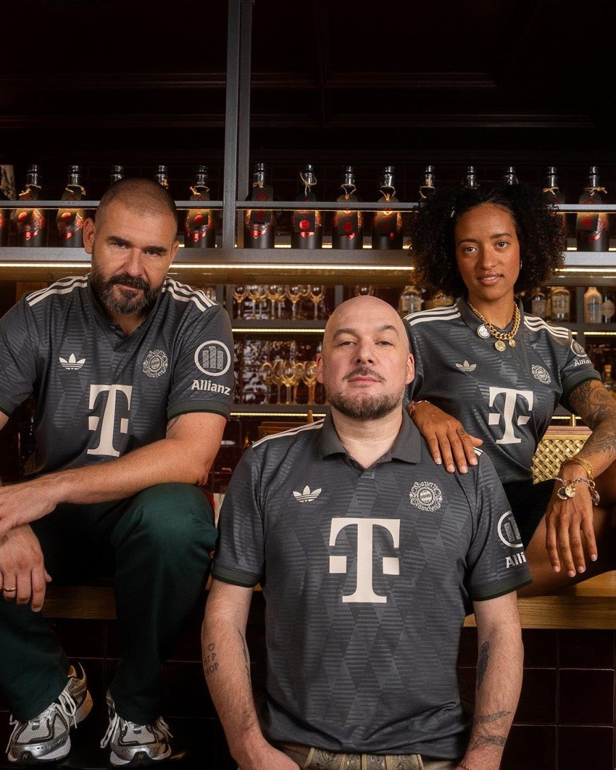 Bayern München Oktoberfesttröja säsongen tvåtusentjugofyra tvåtusentjugofem