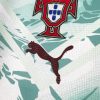maillot-de-foot-portugal-version-away-2026-avec-ecusson-de-selection Maillot de foot Portugal version away 2026 avec écusson de sélection