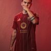 maillot-de-football-as-roma-domicile-pour-supporter-du-club-italien Maillot de football AS Roma domicile pour supporter du club italien