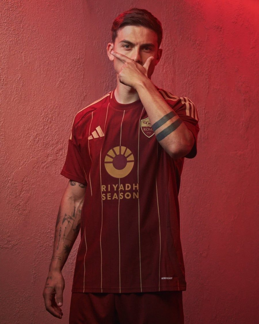 maillot-de-football-as-roma-domicile-pour-supporter-du-club-italien Maillot de football AS Roma domicile pour supporter du club italien