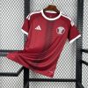 Qatars fotbollströja 2026 hemmatröja supportrar