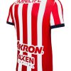 maillot-domicile-chivas-de-guadalajara-saison-2024-2025-rouge-blanc-pour-supporter-du-club Chivas de Guadalajara hemmatröja säsong 2024-2025 röd vit för klubbens supporter