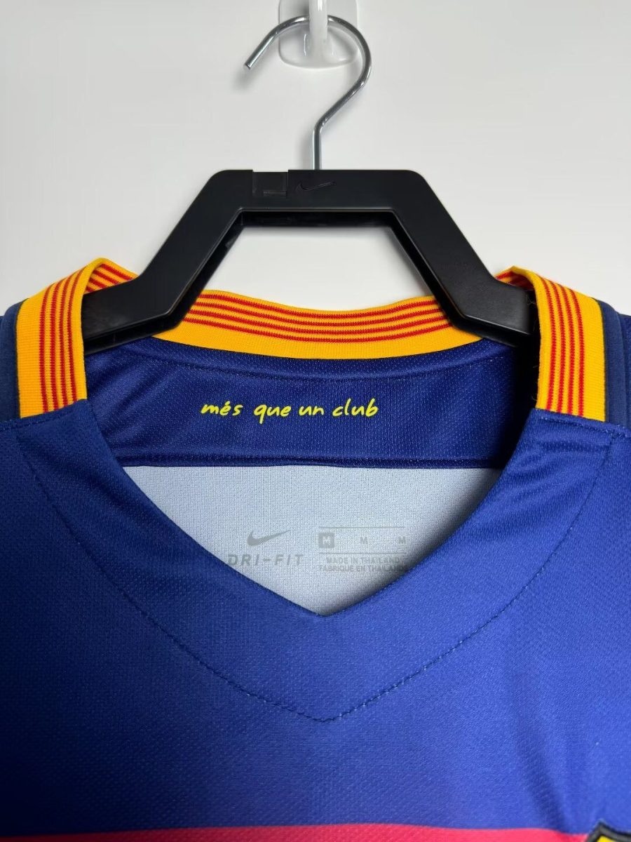 maillot-domicile-fc-barcelone-saison-deux-mille-quinze-deux-mille-seize maillot domicile FC Barcelone saison deux mille quinze deux mille seize