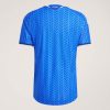 maillot-domicile-italie-saison-deux-mille-vingt-six-tenue-officielle-equipe-nationale Maillot domicile Italie saison deux mille vingt six tenue officielle équipe nationale