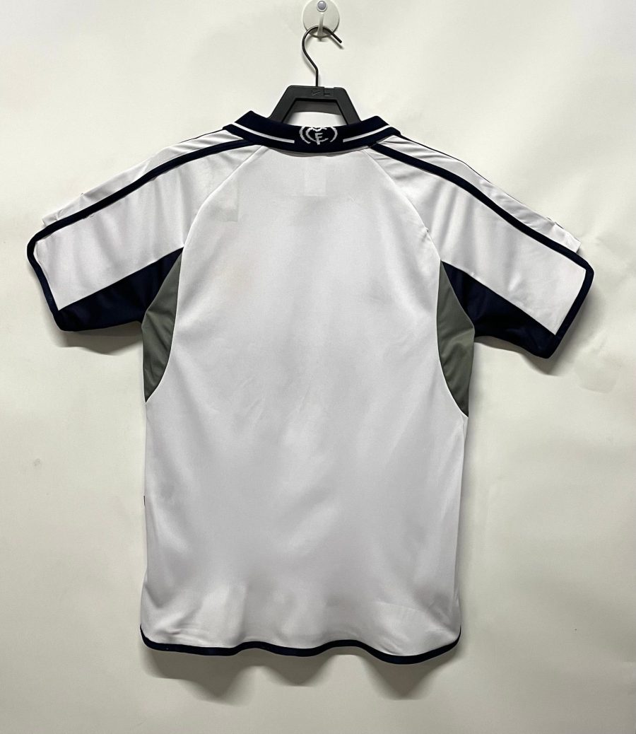 maillot-domicile-real-madrid-saison-deux-mille-deux-mille-un Real Madrid hemmatröja säsongen 2000–2001