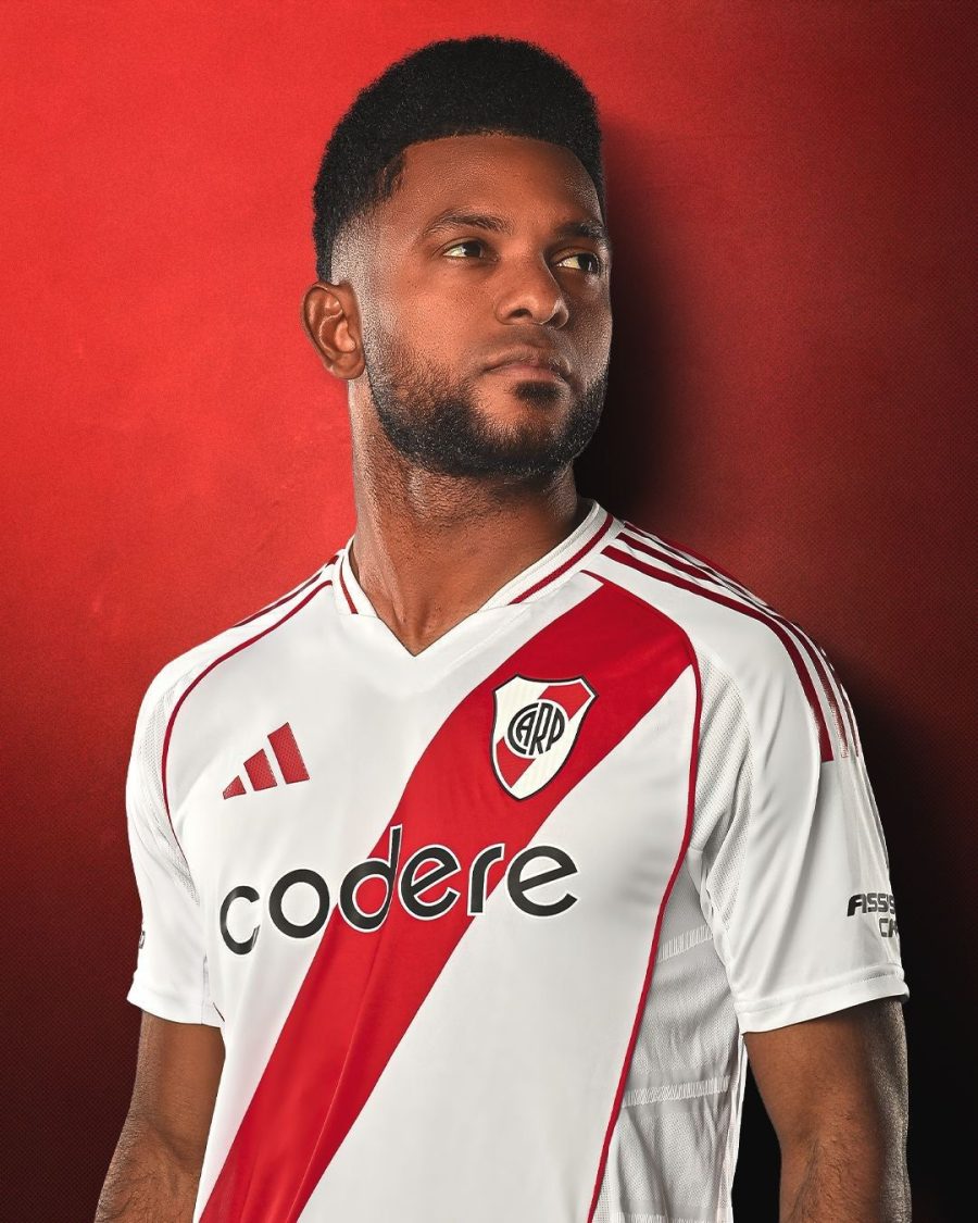maillot-domicile-river-plate-saison-vingt-vingt-quatre-vingt-vingt-cinq hemmatröja River Plate säsongen tjugotjugofyra tjugotjugofem