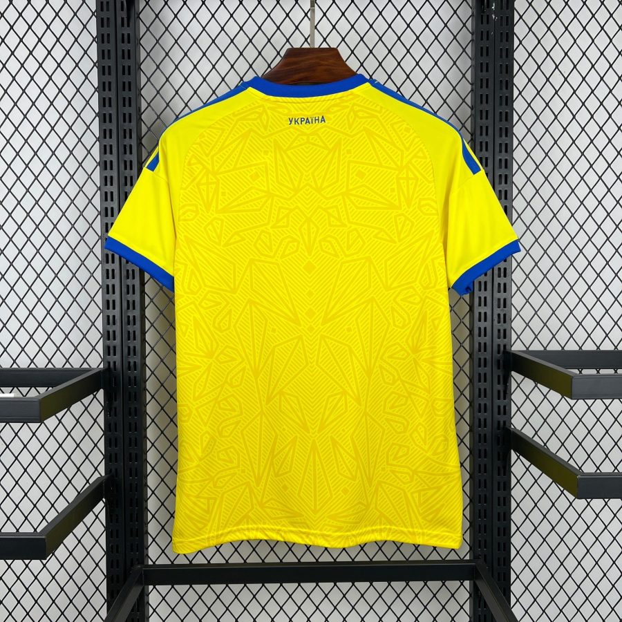 maillot domicile Ukraine saison 2026 tenue officielle de football