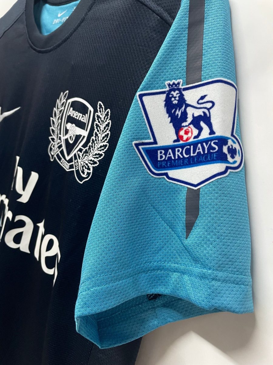 maillot-exterieur-arsenal-fc-saison-deux-mille-onze-deux-mille-douze Bortatröja Arsenal FC säsongen 2011 2012