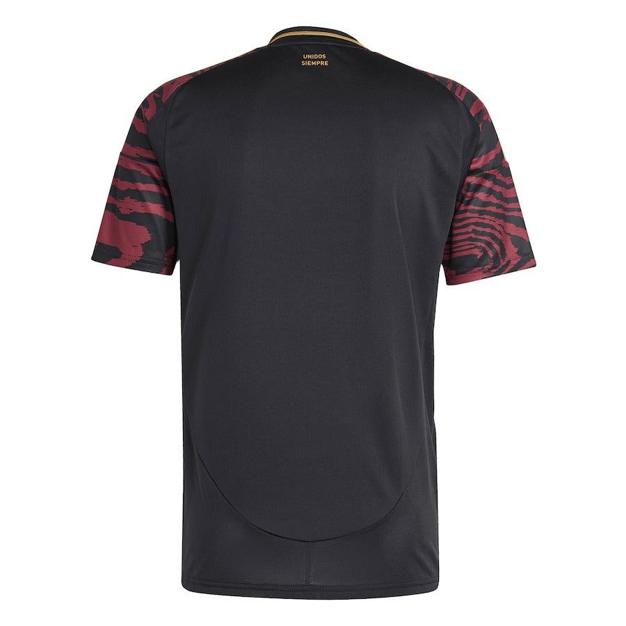 maillot-exterieur-du-perou-2024-rouge-et-blanc-tenue-officielle-football Bortatröja Peru 2024 röd och vit officiell fotbollströja