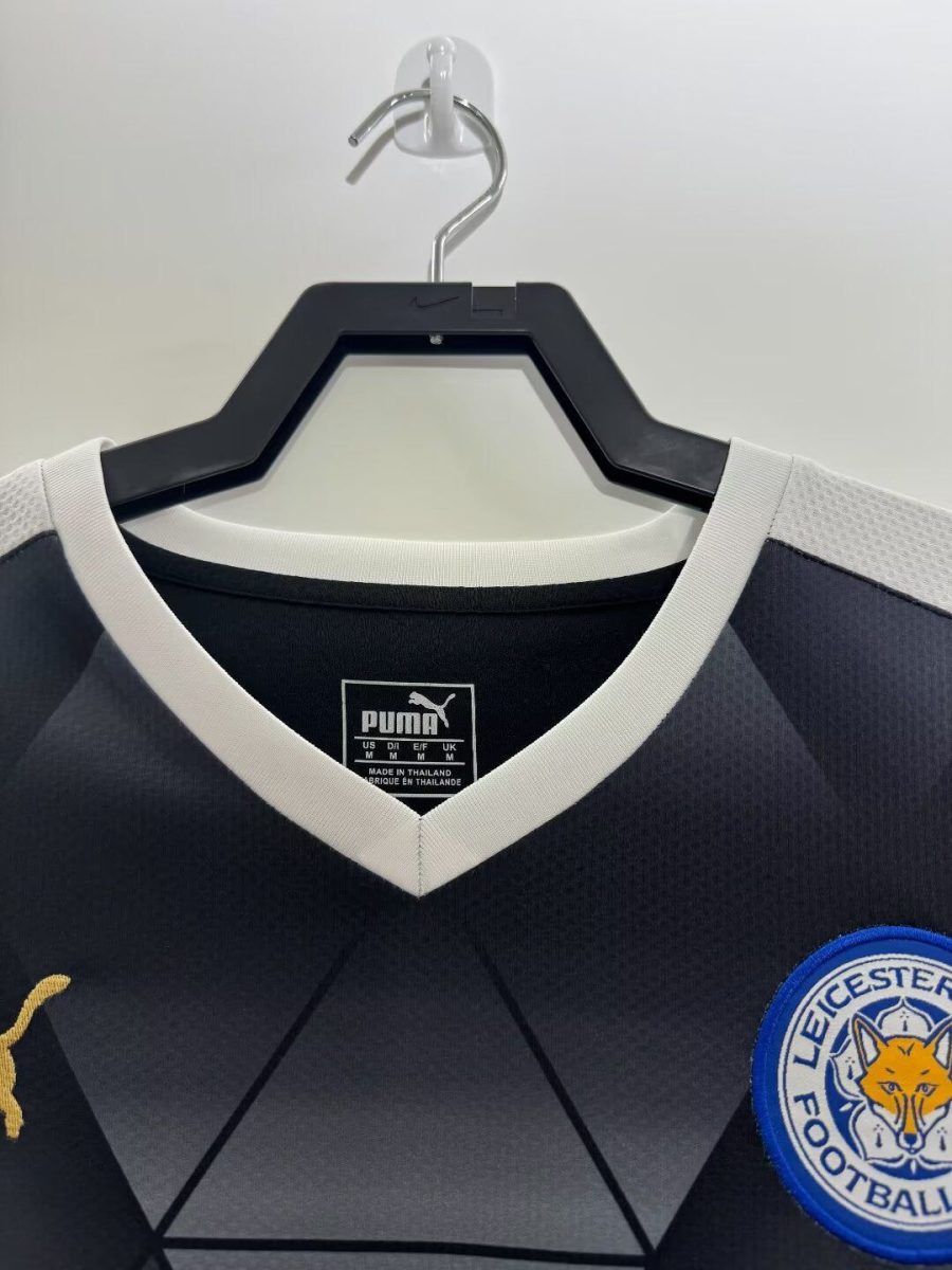 Leicester City bortatröja säsongen 2015 2016
