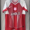 maillot-fc-barcelona-x-karol-g-rouge FC BARCELONA x KAROL G RÖD