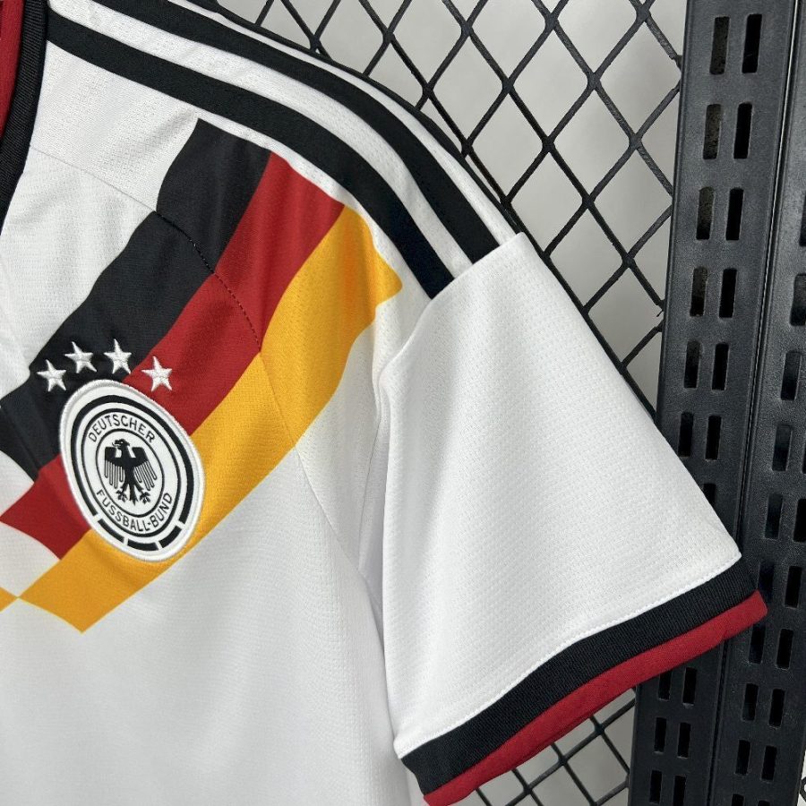 maillot-football-allemagne-a-domicile-nouveau-kit-supporter maillot football Allemagne à domicile nouveau kit supporter