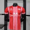 OM x JUL RÖD TRÖJA 20252026