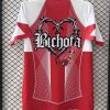 maillot-rouge-edition-limitee-fc-barcelona-collaboration-karol-g-tenue-supporter Röd limited edition-tröja FC Barcelona samarbete Karol G supportertröja