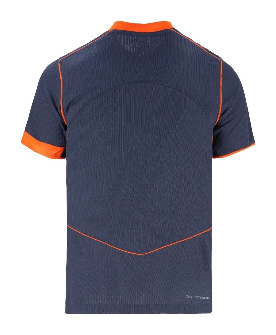 maillot-third-de-l-inter-milan-saison-2025-2026-couleur-alternative-avec-ecusson-du-club tredjetröja för Inter Milan säsong 2025 2026 alternativ färg med klubbmärke