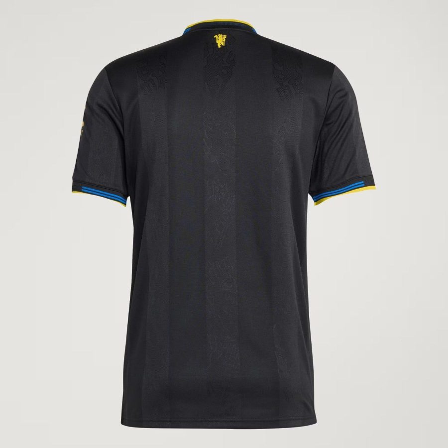 maillot-third-manchester-united-saison-2025-2026-tenue-exterieure-officielle Maillot third Manchester United saison 2025 2026 tenue extérieure officielle