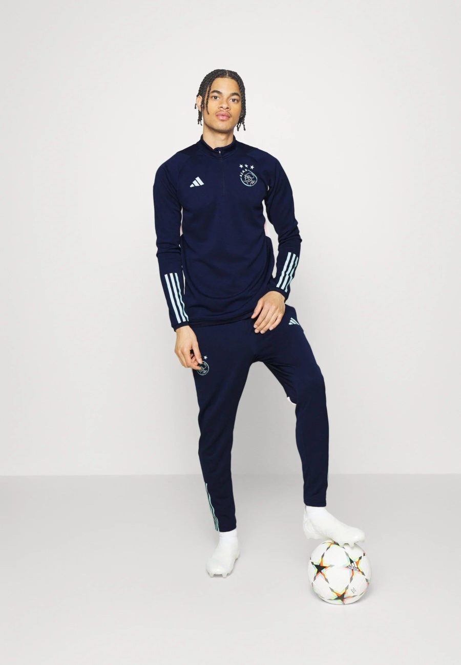survetement-hautbas-ajax-20232024 SURVÊTEMENT HAUTBAS AJAX 20232024
