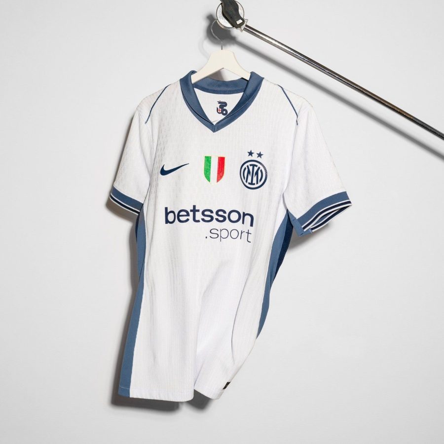 tenue-de-football-inter-milan-a-l-exterieur-jersey-bleu-marine-et-turquoise Fotbollsställ Inter Milan borta jersey marinblå och turkos