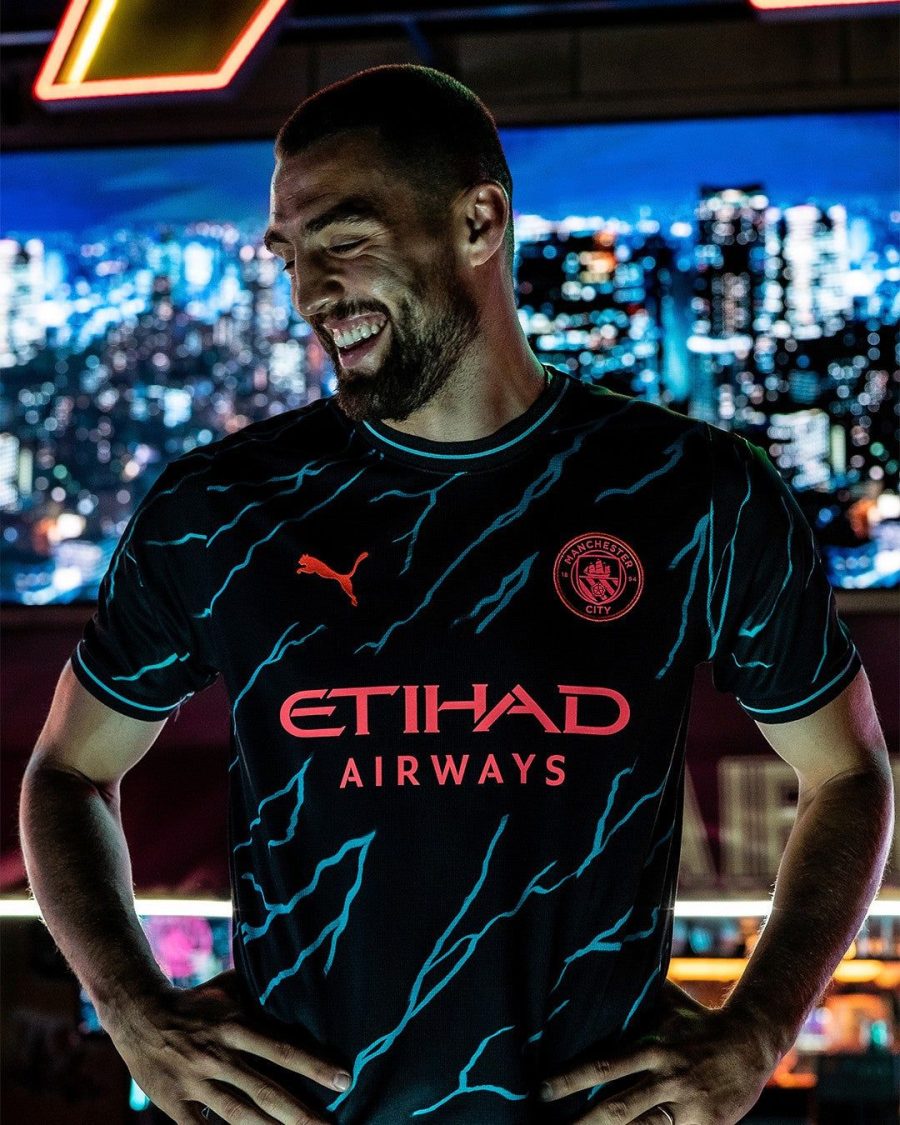 tunique-officielle-manchester-city-troisieme-tenue-2023-2024-pour-supporter Officiell Manchester City tredjetröja 2023-2024 för supportrar