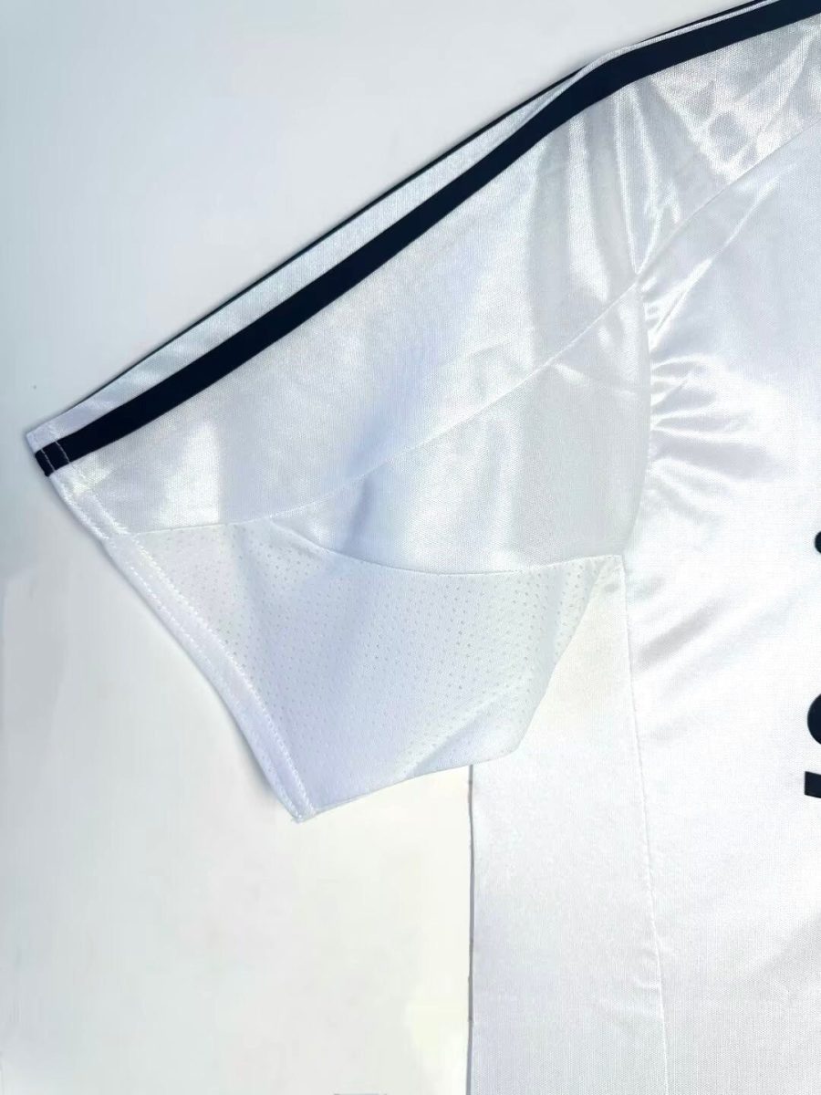 tunique-officielle-real-madrid-blanche-tenue-de-match-domicile Tunique officielle Real Madrid blanche tenue de match domicile