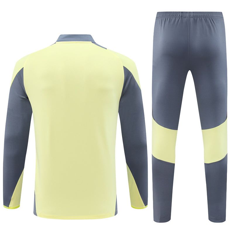 veste-de-survetement-ajax-avec-pantalon-assorti-tenue-sportive Träningsjacka Ajax med matchande byxor sportkläder